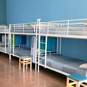 Albergue Manena
